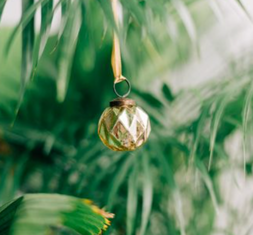 gold bauble